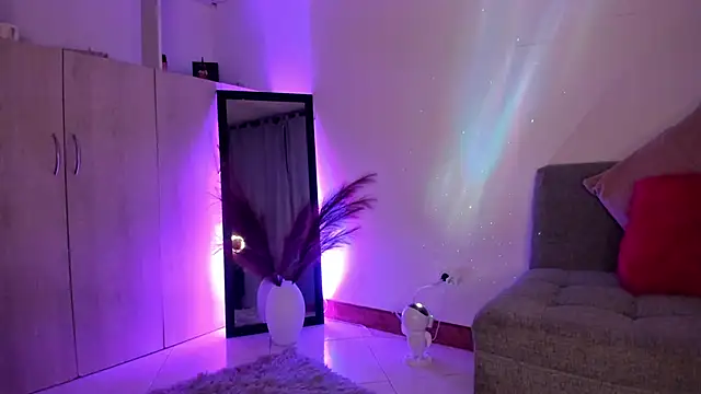 Snapshot of martina_duque_ chatting on February 27, 3:40 am martina duque online show from February 27, 3:40 am