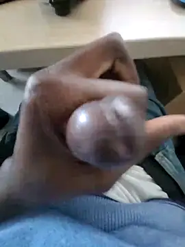 Snapshot of no1belike1 chatting on March 7, 3:39 pm no1belike1 online show from March 7, 3:39 pm