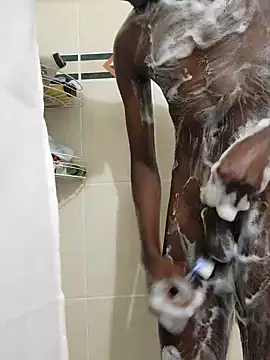 Snapshot of no1belike1 chatting on January 17, 6:36 am no1belike1 online show from January 17, 6:36 am