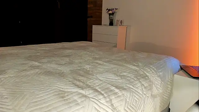 Rachel Rey online show from February 23, 6:41 pm