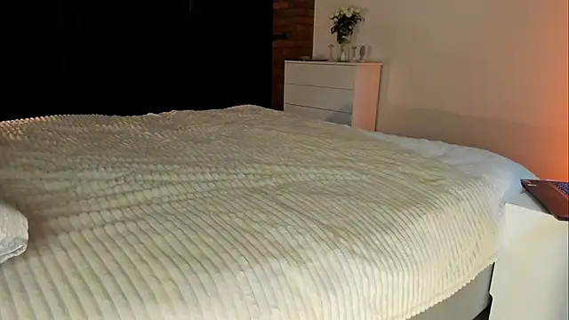 Rachel Rey online show from April 3, 6:25 pm