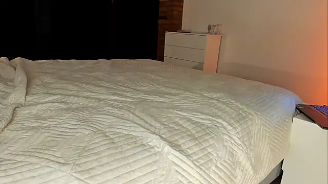 Rachel Rey online show from March 24, 6:30 pm