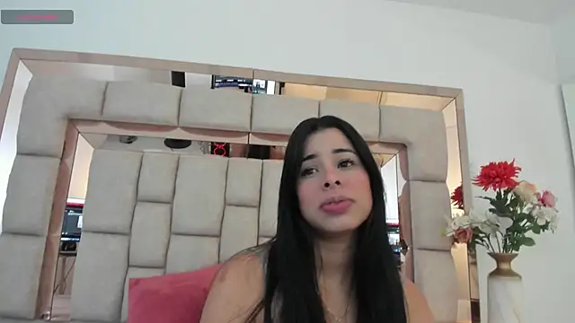 emma castilloo online show from February 18, 12:39 pm