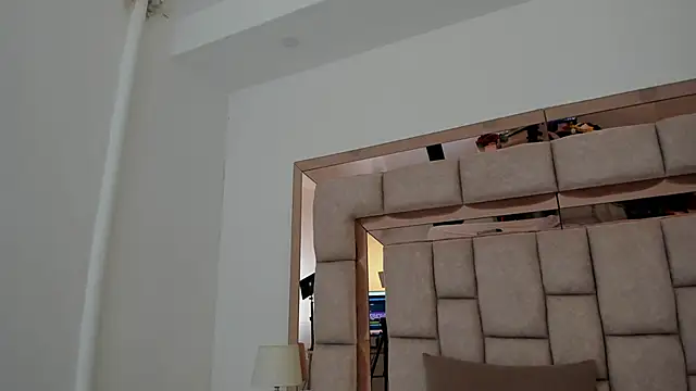 emma castilloo online show from March 22, 1:32 am