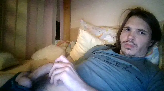 Snapshot of Davideksexy chatting on February 18, 8:14 pm Davideksexy online show from February 18, 8:14 pm