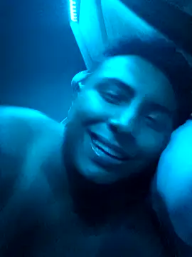 Leon 69ht online show from May 3, 5:01 am