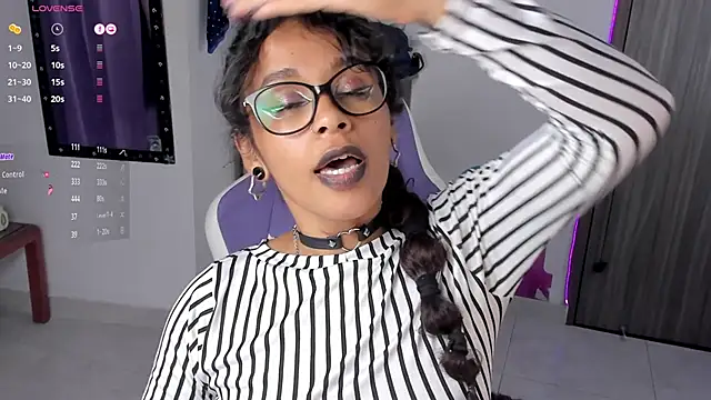 Snapshot of Lips_SaraSofia2 chatting on February 5, 3:45 am Lips SaraSofia2 online show from February 5, 3:45 am