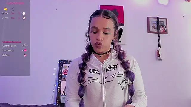 Snapshot of Lips_SaraSofia2 chatting on September 30, 2:28 am Lips SaraSofia2 online show from September 30, 2:28 am