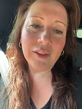Snapshot of xsexycurvymilf chatting on May 2, 10:20 am xsexycurvymilf online show from May 2, 10:20 am