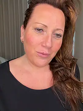 xsexycurvymilf online show from February 20, 2:41 pm