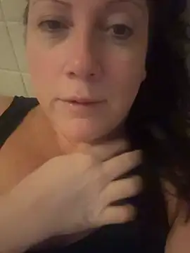 xsexycurvymilf online show from January 9, 7:10 am