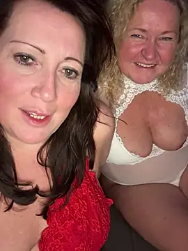 xsexycurvymilf online show from February 9, 5:54 pm