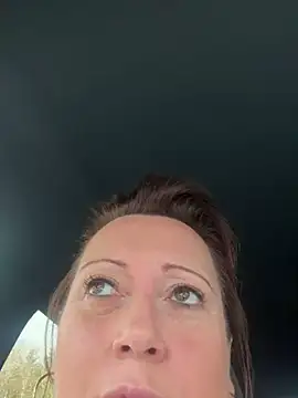 xsexycurvymilf online show from December 24, 7:17 am