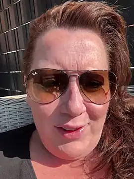 xsexycurvymilf online show from March 10, 12:06 pm