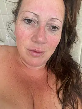 xsexycurvymilf online show from June 21, 7:36 am