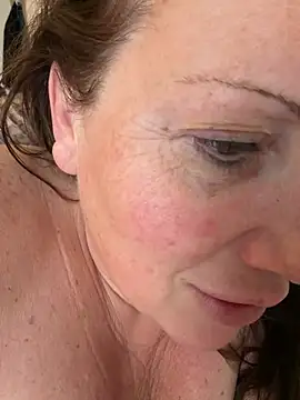 Snapshot of xsexycurvymilf chatting on May 8, 6:39 am xsexycurvymilf online show from May 8, 6:39 am