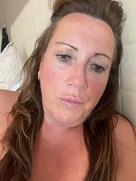 xsexycurvymilf online show from July 17, 3:20 pm