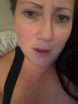 xsexycurvymilf online show from February 1, 7:05 am