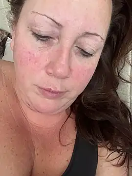 xsexycurvymilf online show from March 18, 7:01 am