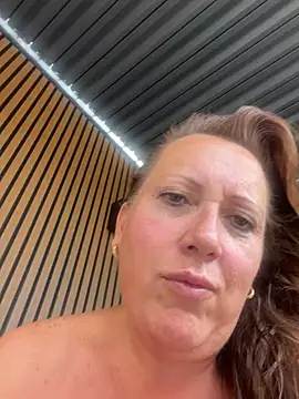 xsexycurvymilf online show from July 6, 12:45 pm