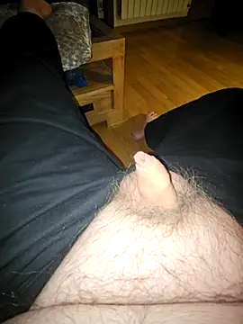 hotdog4you2 online show from April 3, 11:44 pm