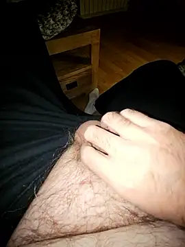 Snapshot of hotdog4you2 chatting on December 2, 10:22 pm hotdog4you2 online show from December 2, 10:22 pm