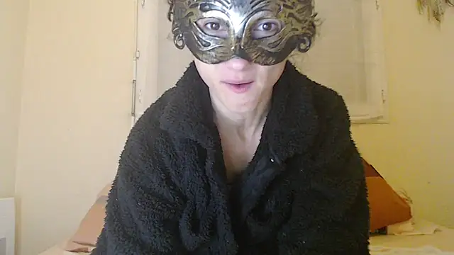 Snapshot of asphodelex chatting on November 10, 9:25 am asphodelex online show from November 10, 9:25 am