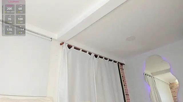 sara evans02 online show from November 28, 2:01 am