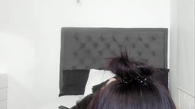 Snapshot of sara_evans02 chatting on February 13, 4:32 am sara evans02 online show from February 13, 4:32 am