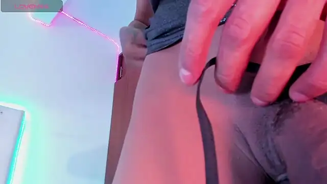 ivannapretyts online show from December 19, 4:42 pm