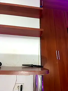 ivannapretyts online show from September 17, 4:42 pm