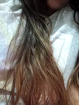 Snapshot of _Redwine_ chatting on February 12, 3:16 pm Redwine online show from February 12, 3:16 pm