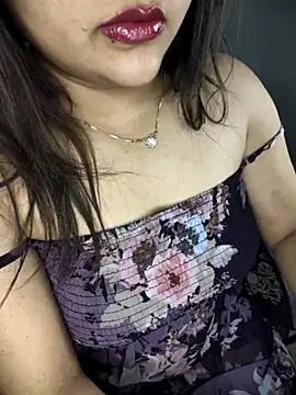 Snapshot of _Redwine_ chatting on March 11, 7:03 am Redwine online show from March 11, 7:03 am