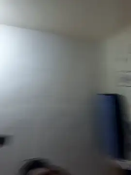 Snapshot of _Redwine_ chatting on February 15, 11:47 pm Redwine online show from February 15, 11:47 pm