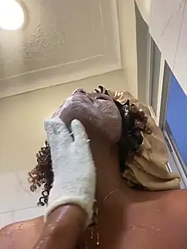 Dellah26 online show from March 3, 8:10 am