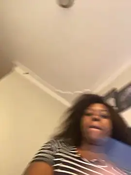 Dellah26 online show from March 11, 5:40 pm