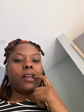 Snapshot of Dellah26 chatting on July 9, 8:59 am Dellah26 online show from July 9, 8:59 am
