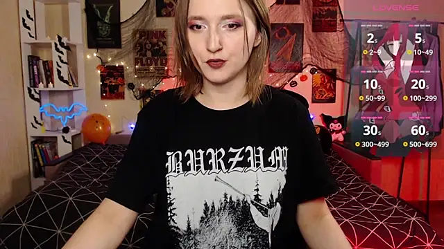 Snapshot of Viper_kiss chatting on October 28, 7:02 pm Viper kiss online show from October 28, 7:02 pm