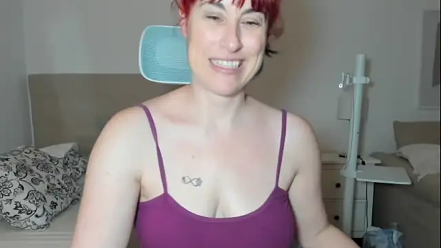 emmita69  online show from April 28, 2:27 am