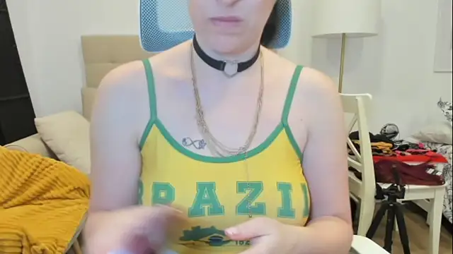 emmita69  online show from March 16, 3:58 am