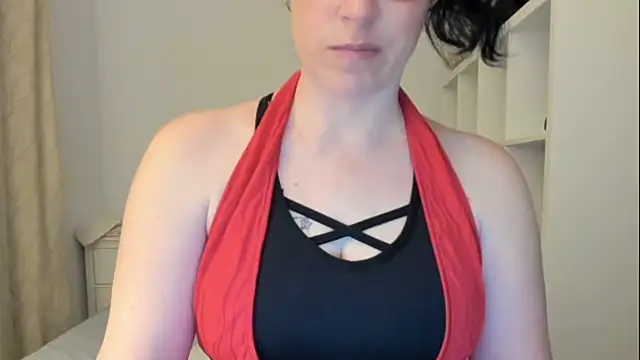 Snapshot of emmita69_ chatting on November 6, 10:58 pm emmita69 online show from November 6, 10:58 pm