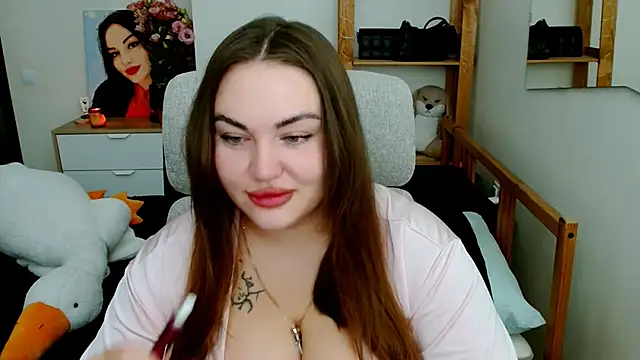 Snapshot of leila_beayte_ chatting on September 9, 5:17 am leila beayte online show from September 9, 5:17 am