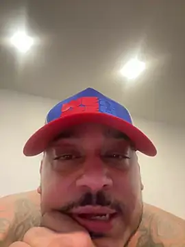 Your Going2Luv Me online show from April 9, 5:30 pm