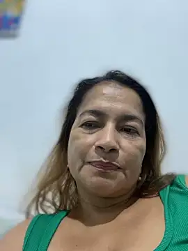 Snapshot of Jlo_69 chatting on May 18, 3:50 am Jlo 69 online show from May 18, 3:50 am