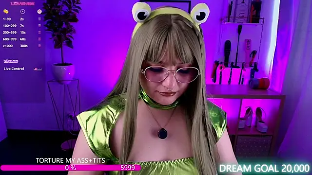 catha cat online show from June 9, 5:14 pm
