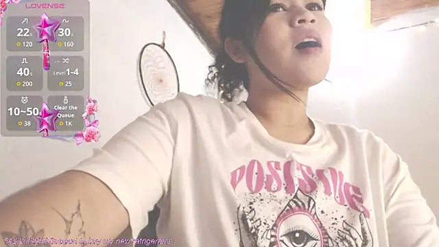 Snapshot of Amara18_ chatting on February 17, 7:22 pm Amara18 online show from February 17, 7:22 pm