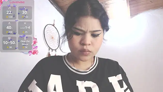 Snapshot of Amara18_ chatting on November 18, 3:37 pm Amara18 online show from November 18, 3:37 pm