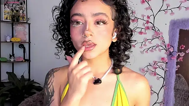 sami monroe online show from April 14, 5:07 pm