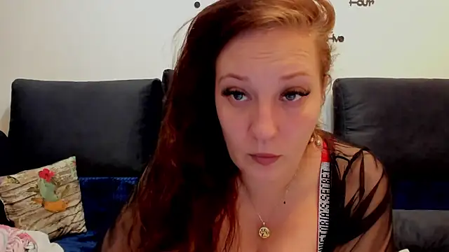 VanessaSquirtt online show from December 6, 5:03 am