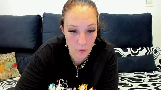 VanessaSquirtt online show from June 7, 10:42 am